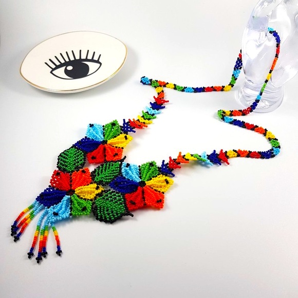 🌈 Amazing Artisan rainbow flower necklace - Picture 4 of 5
